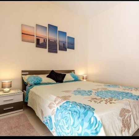 Appartamento Seabreeze 03 St. Paul's Bay Esterno foto